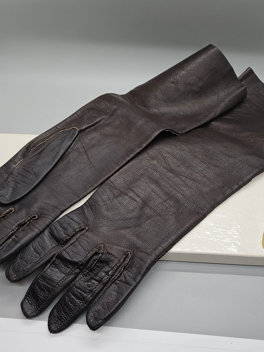 Vtg Aris of Paris Real Kidskin Leather Opera Gloves Size 7 Brown Meacham's Box